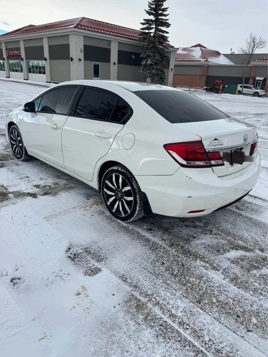 2015 Honda Civic 9th Gen - Image 4 of 6
