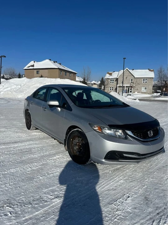 2015 Honda Civic 9th Gen - Image 3 of 16
