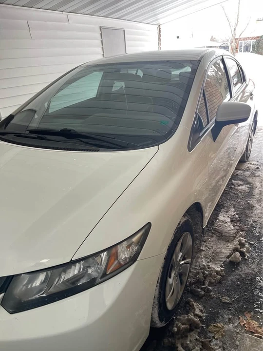 2015 Honda Civic 9th Gen - Image 5 of 10