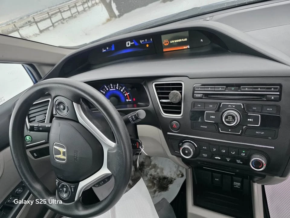 2015 Honda Civic 9th Gen - Image 5 of 6
