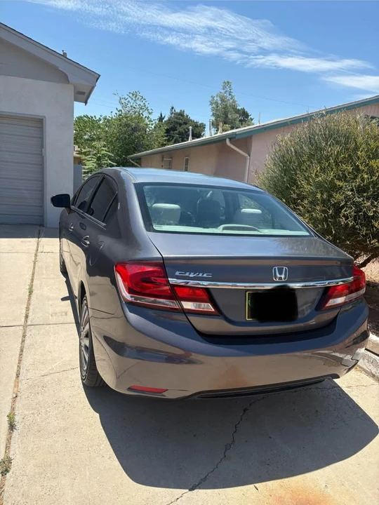 2015 Honda Civic 9th Gen - Image 2 of 4
