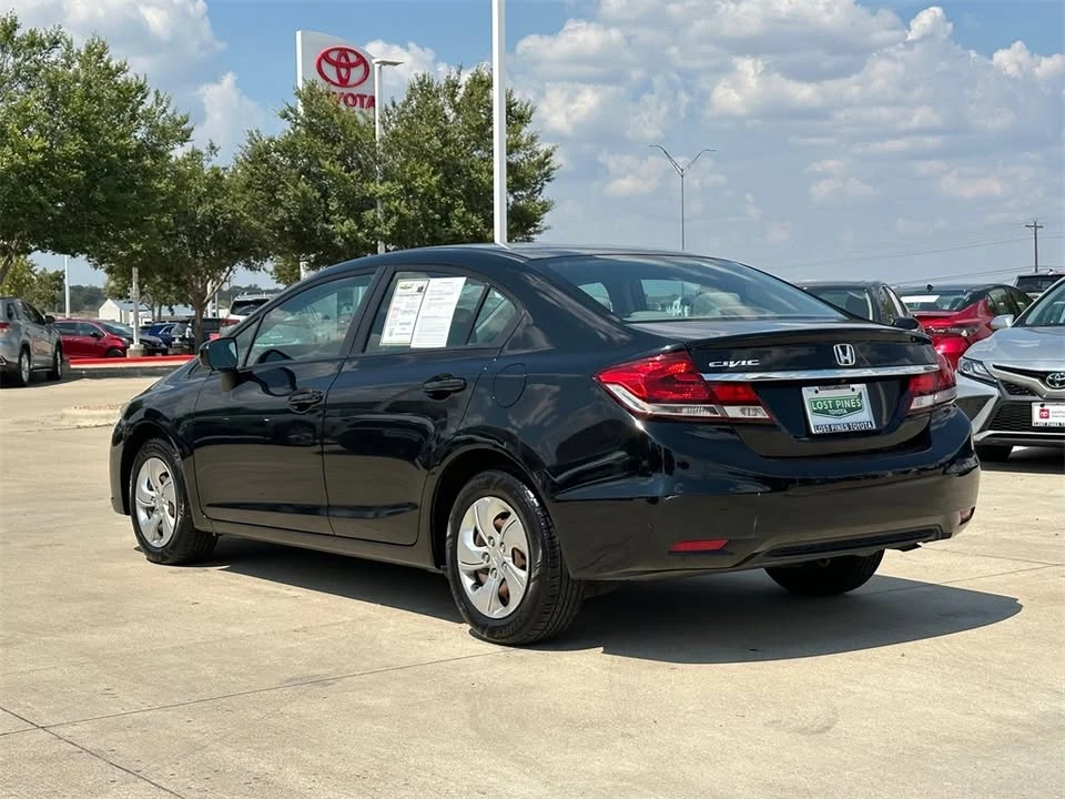 2015 Honda Civic 9th Gen - Image 3 of 19