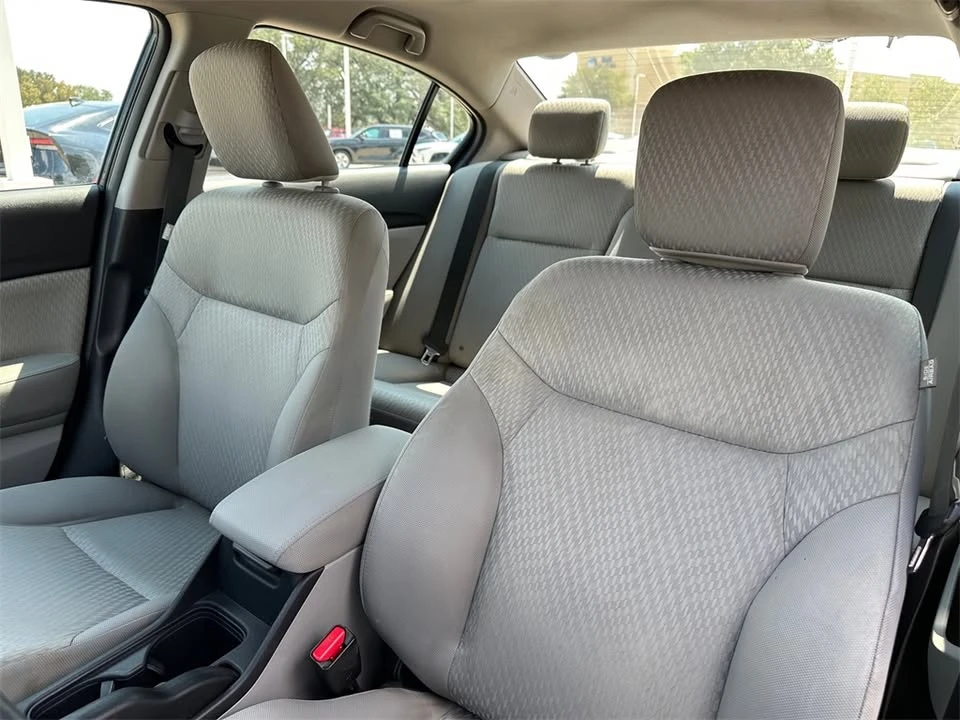 2015 Honda Civic 9th Gen - Image 9 of 19