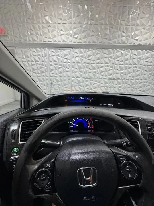 2015 Honda Civic 9th Gen - Image 7 of 10