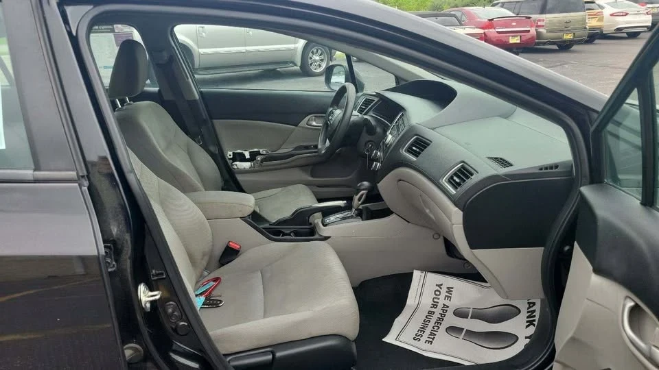 2015 Honda Civic 9th Gen - Image 3 of 6