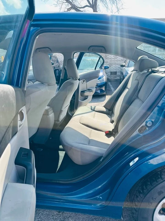 2015 Honda Civic 9th Gen - Image 16 of 18