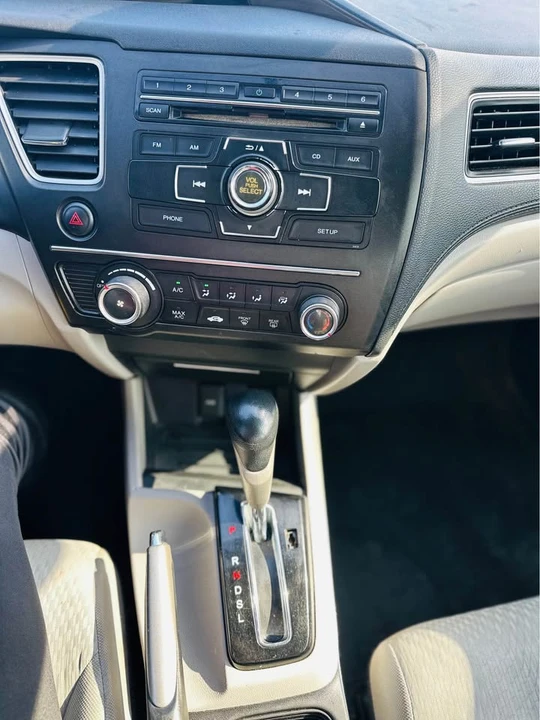 2015 Honda Civic 9th Gen - Image 18 of 18
