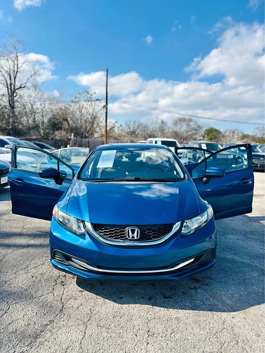 2015 Honda Civic 9th Gen - Image 2 of 18