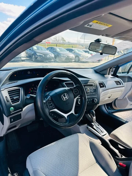 2015 Honda Civic 9th Gen - Image 14 of 18
