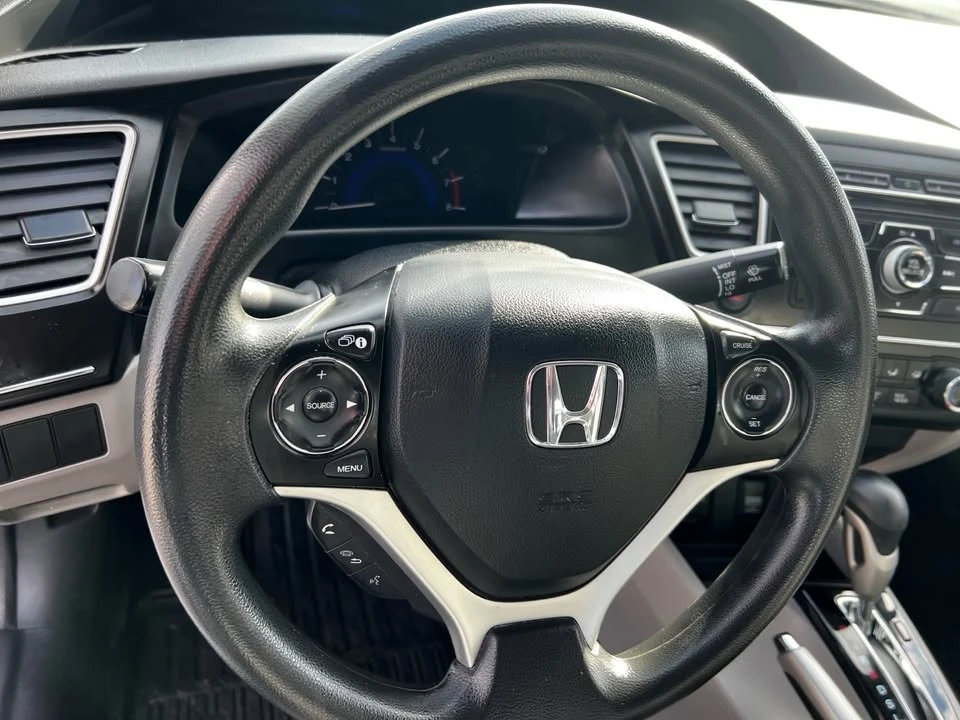 2015 Honda Civic 9th Gen - Image 12 of 17