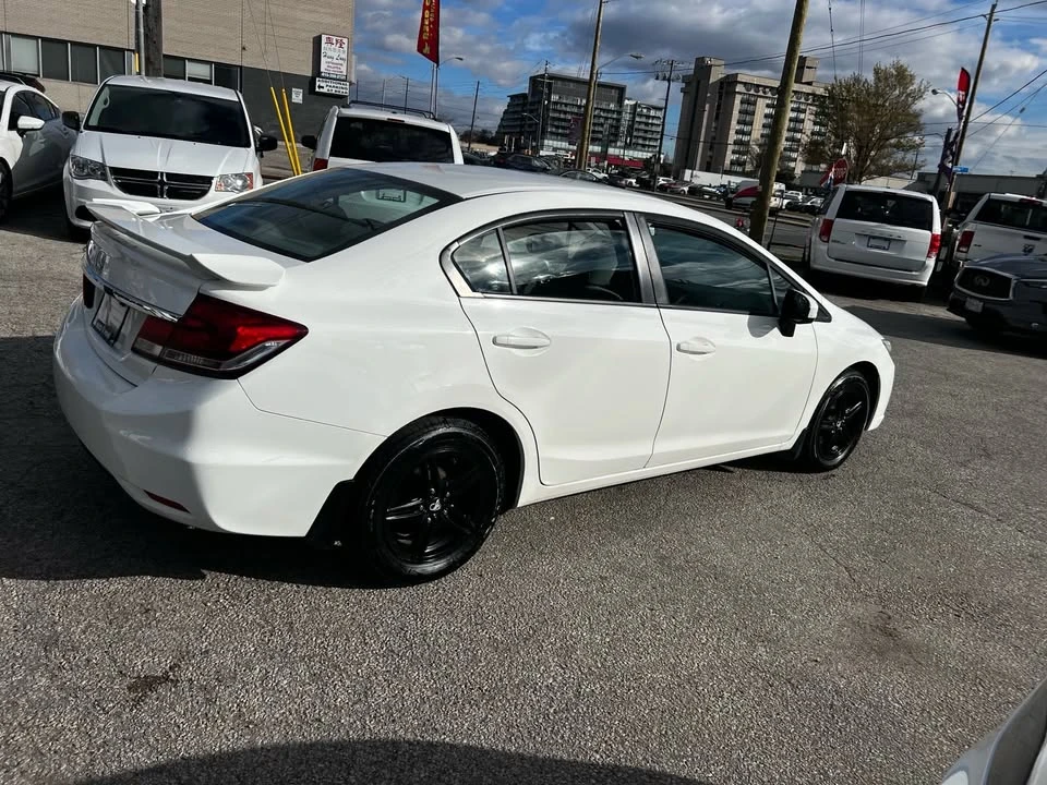 2015 Honda Civic 9th Gen - Image 3 of 17