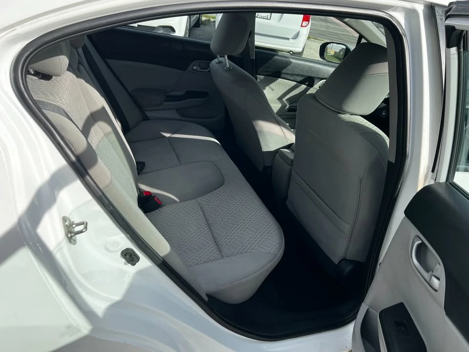 2015 Honda Civic 9th Gen - Image 14 of 15