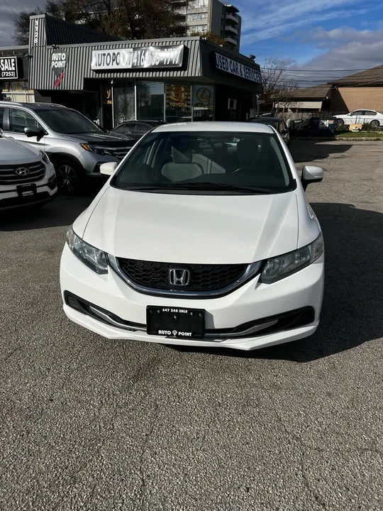 2015 Honda Civic 9th Gen - Image 12 of 15