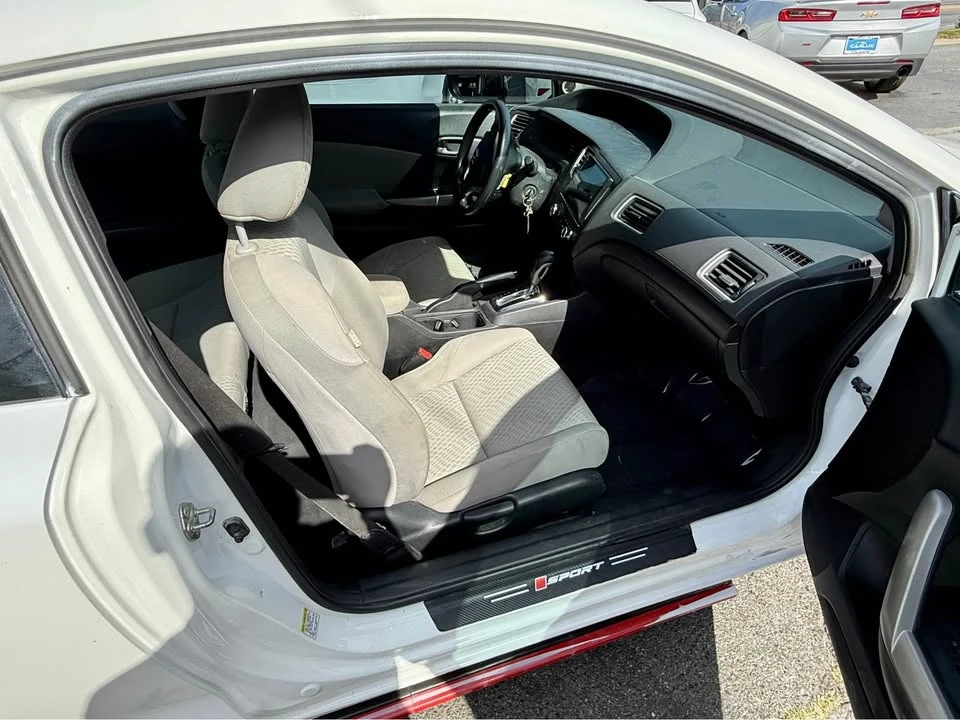 2015 Honda Civic 9th Gen - Image 11 of 15