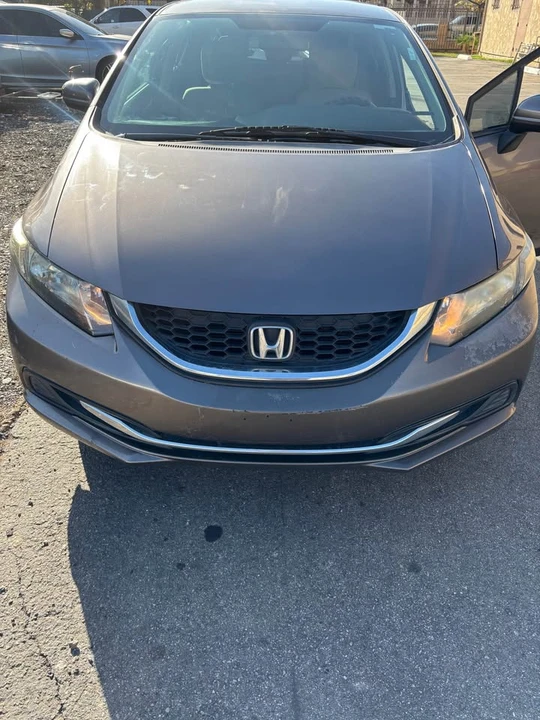 2015 Honda Civic 9th Gen - Image 2 of 10