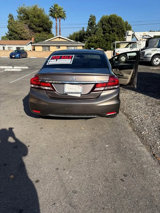 2015 Honda Civic 9th Gen - Image 3 of 10