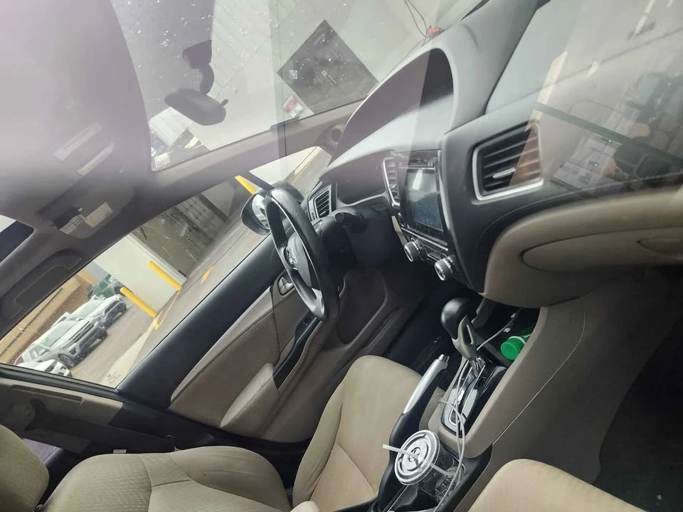 2015 Honda Civic 9th Gen - Image 8 of 10