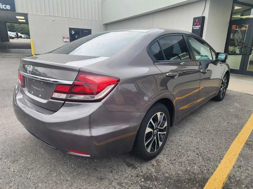 2015 Honda Civic 9th Gen - Image 7 of 10