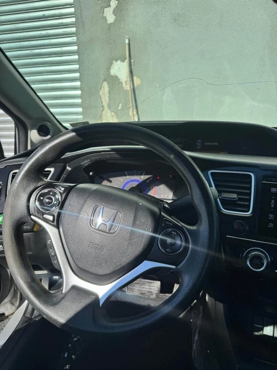 2015 Honda Civic 9th Gen - Image 12 of 16