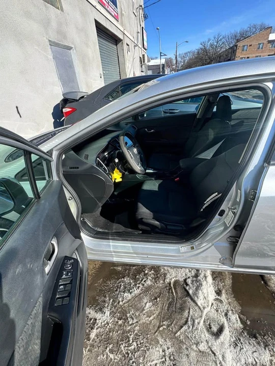 2015 Honda Civic 9th Gen - Image 11 of 16