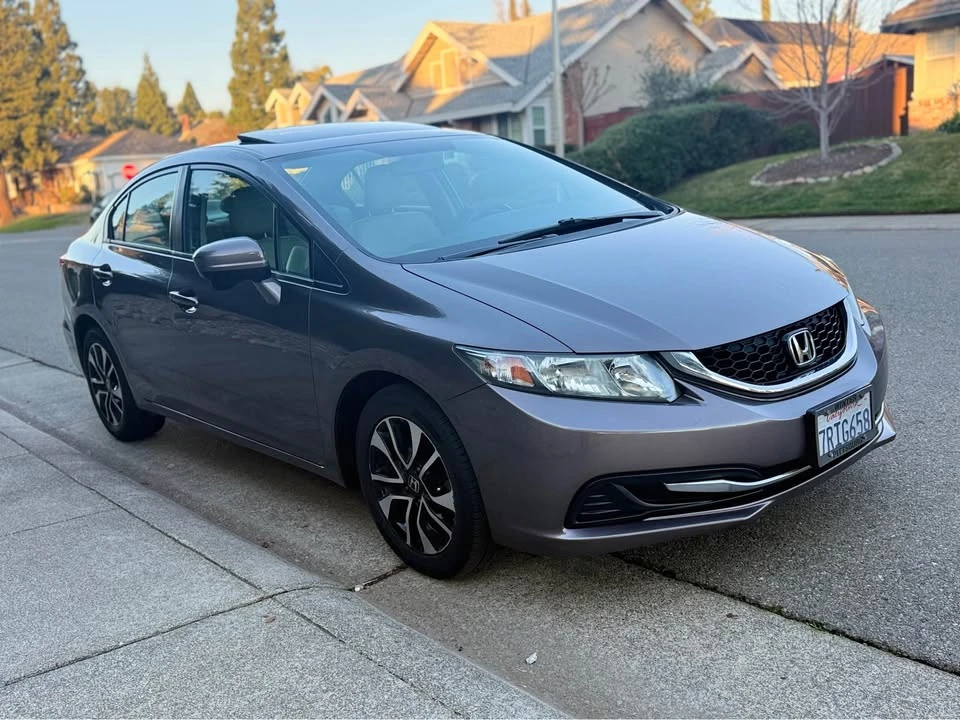 2015 Honda Civic 9th Gen - Image 2 of 16