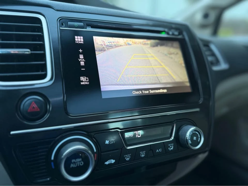 2015 Honda Civic 9th Gen - Image 13 of 16