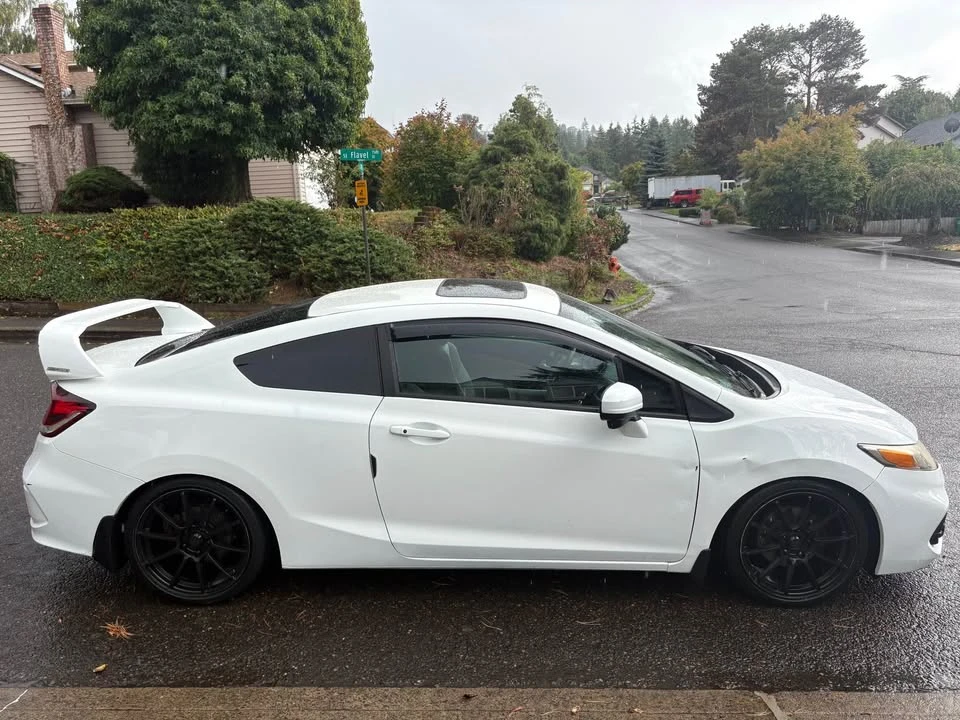2015 Honda Civic 9th Gen - Image 5 of 16