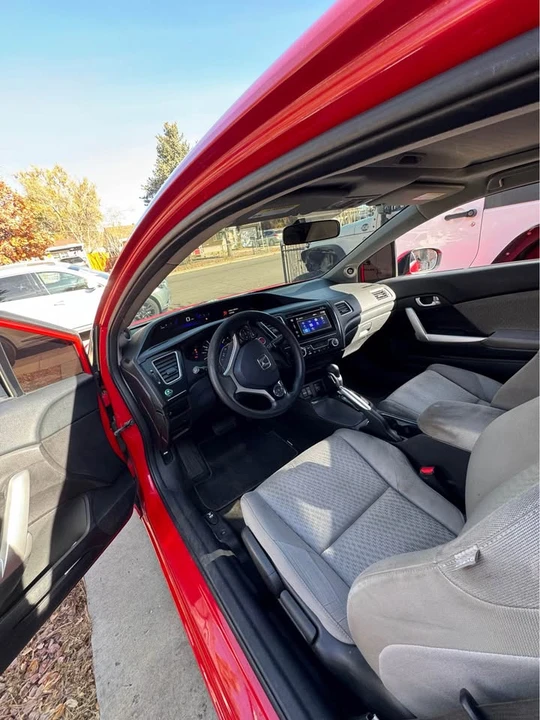 2015 Honda Civic 9th Gen - Image 6 of 8
