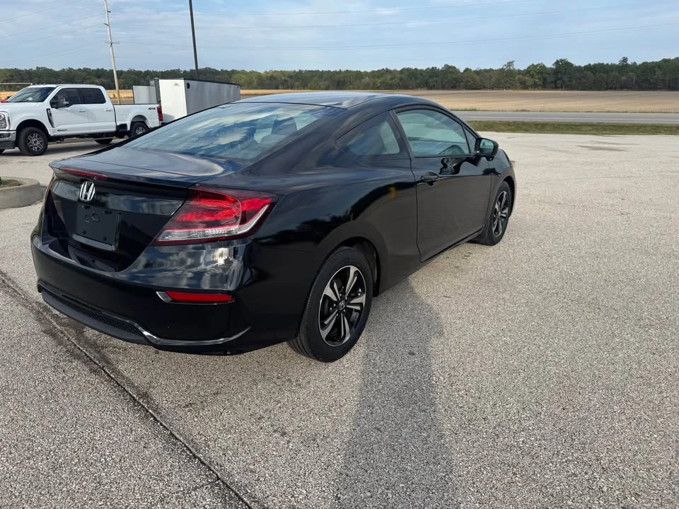 2015 Honda Civic 9th Gen - Image 7 of 15