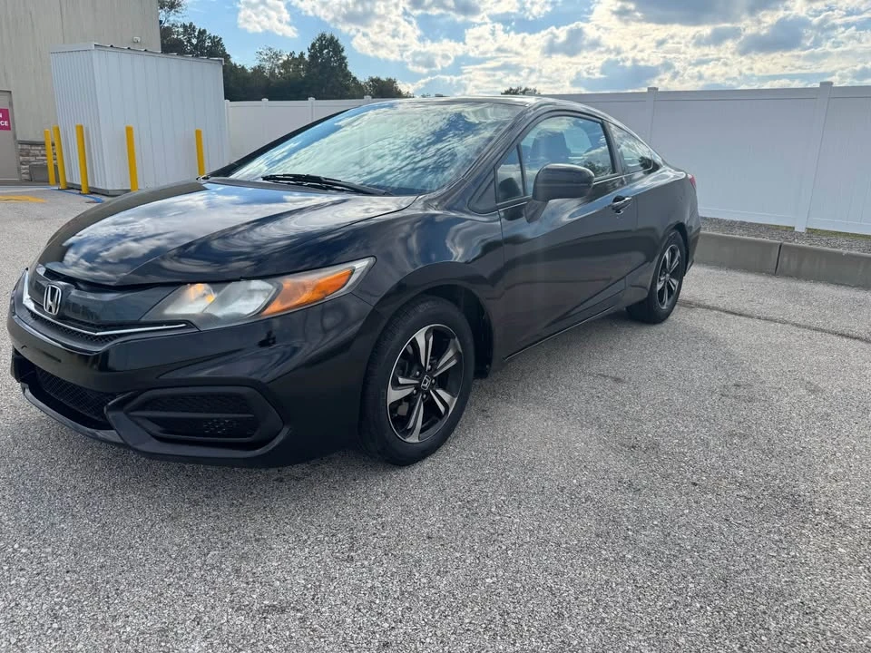 2015 Honda Civic 9th Gen - Image 3 of 15