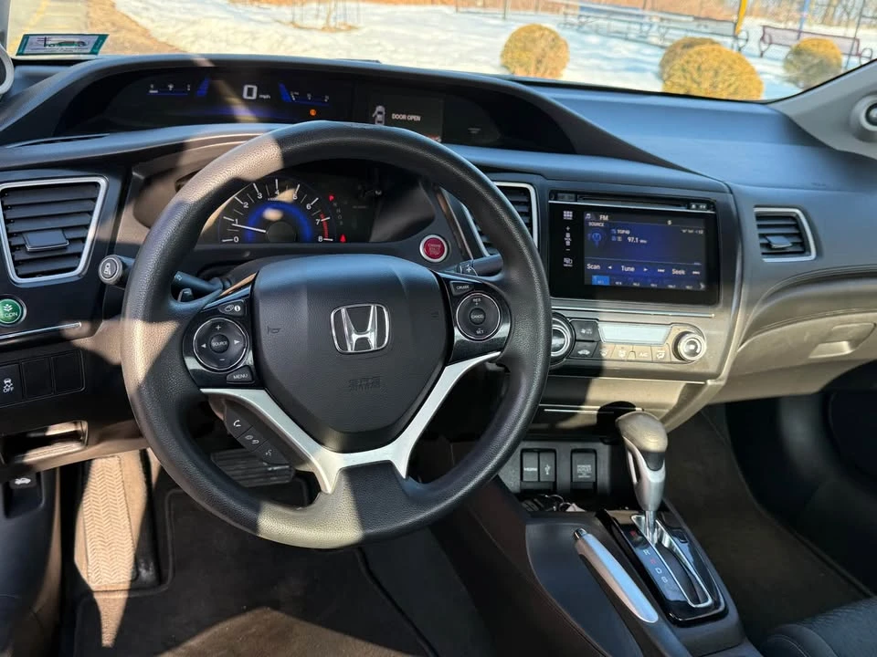 2015 Honda Civic 9th Gen - Image 3 of 11