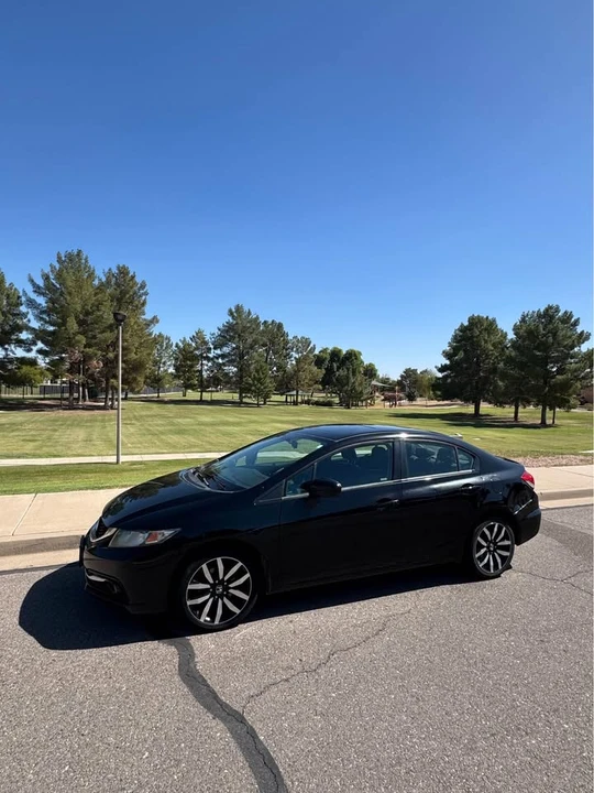 2015 Honda Civic 9th Gen - Image 11 of 19
