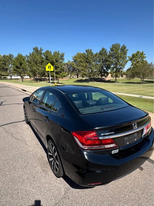 2015 Honda Civic 9th Gen - Image 16 of 19