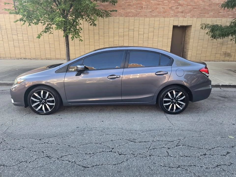 2015 Honda Civic 9th Gen - Image 16 of 17