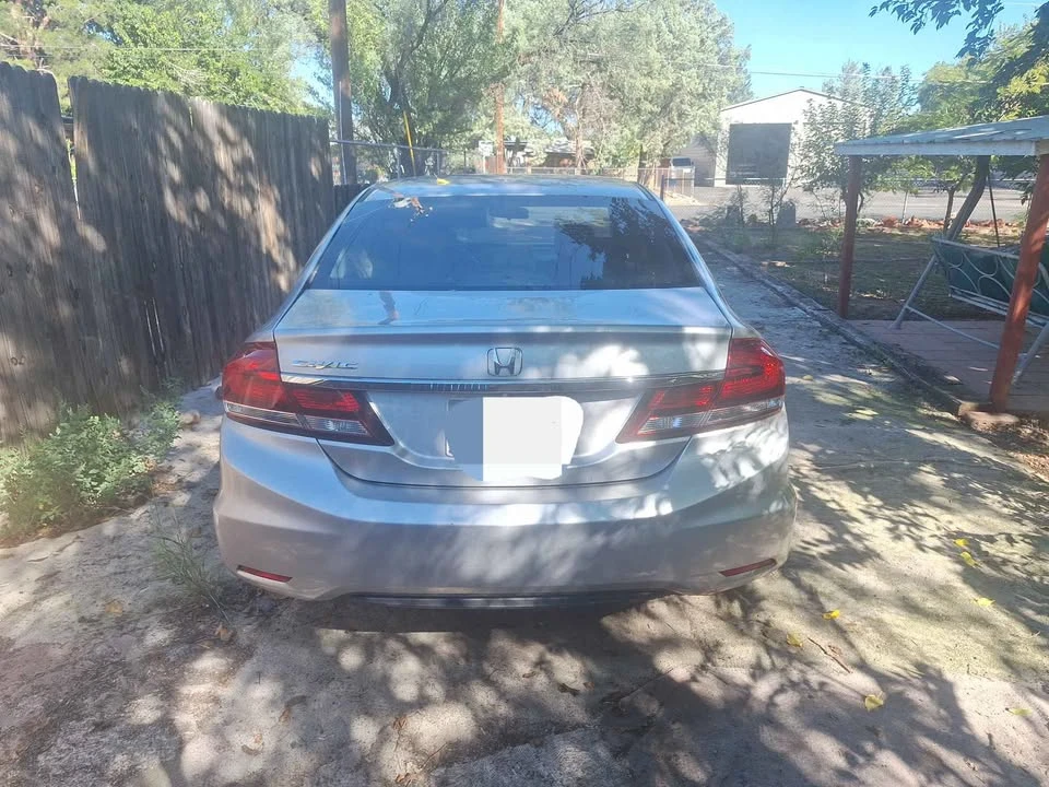 2015 Honda Civic 9th Gen - Image 4 of 4