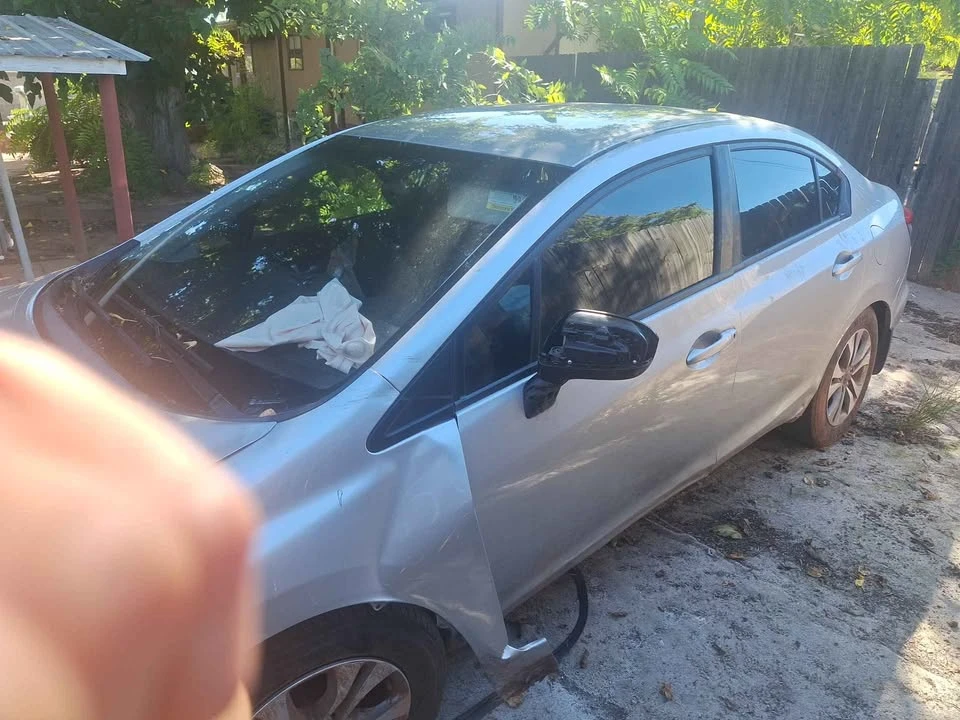 2015 Honda Civic 9th Gen - Image 2 of 4
