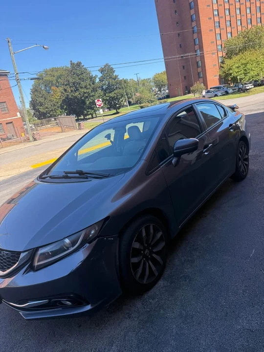 2015 Honda Civic 9th Gen - Image 4 of 13