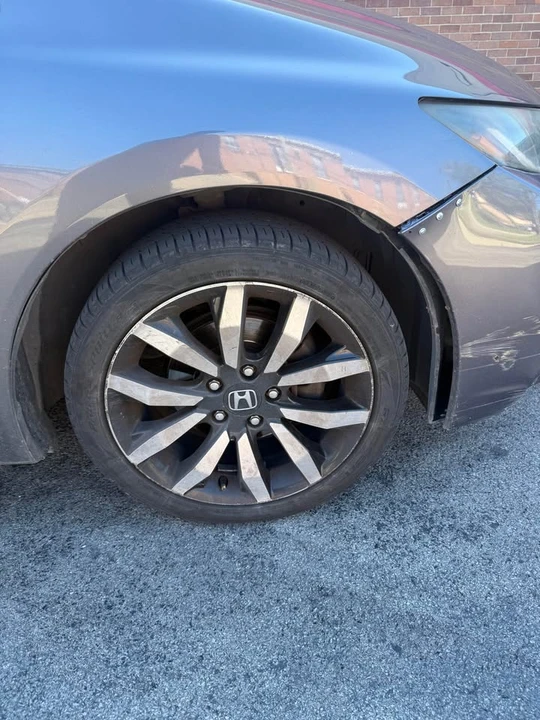 2015 Honda Civic 9th Gen - Image 8 of 13