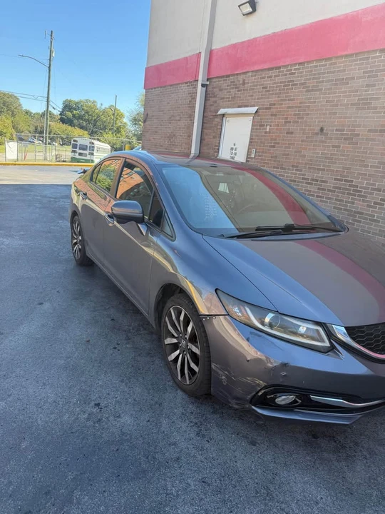 2015 Honda Civic 9th Gen - Image 5 of 13