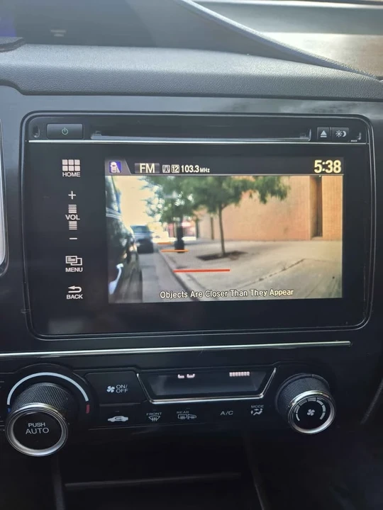 2015 Honda Civic 9th Gen - Image 7 of 18