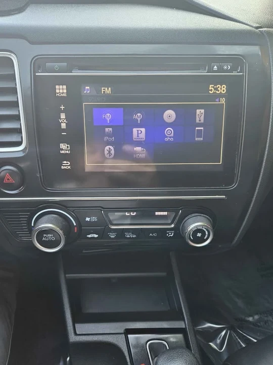 2015 Honda Civic 9th Gen - Image 5 of 18