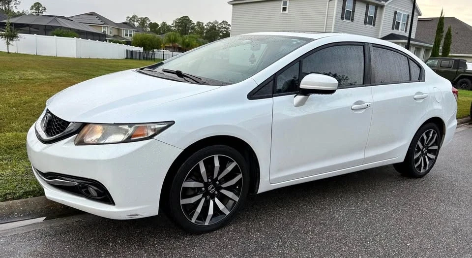 2015 Honda Civic 9th Gen - Image 3 of 14