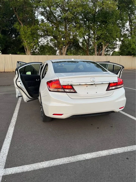 2015 Honda Civic 9th Gen - Image 7 of 9