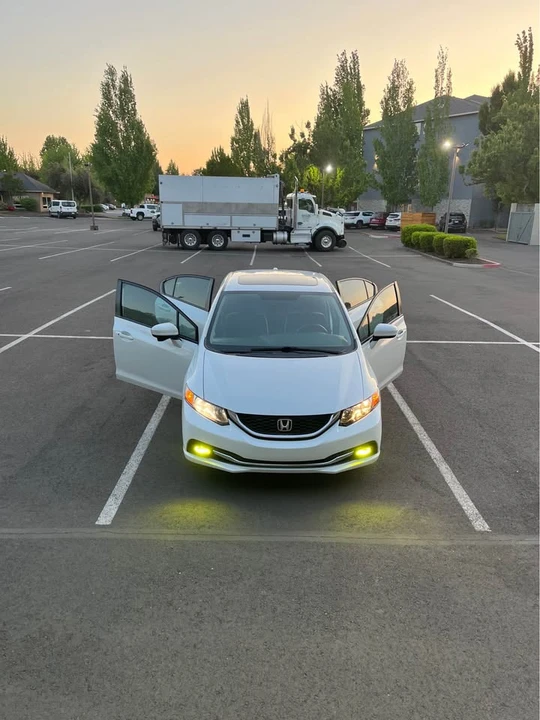 2015 Honda Civic 9th Gen - Image 5 of 9