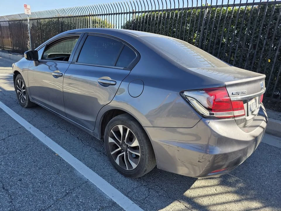 2015 Honda Civic 9th Gen - Image 6 of 16