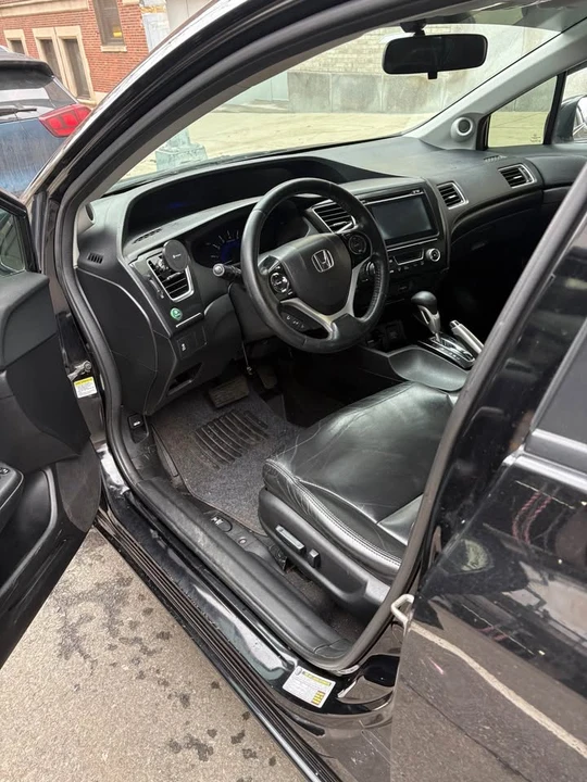 2015 Honda Civic 9th Gen - Image 3 of 10