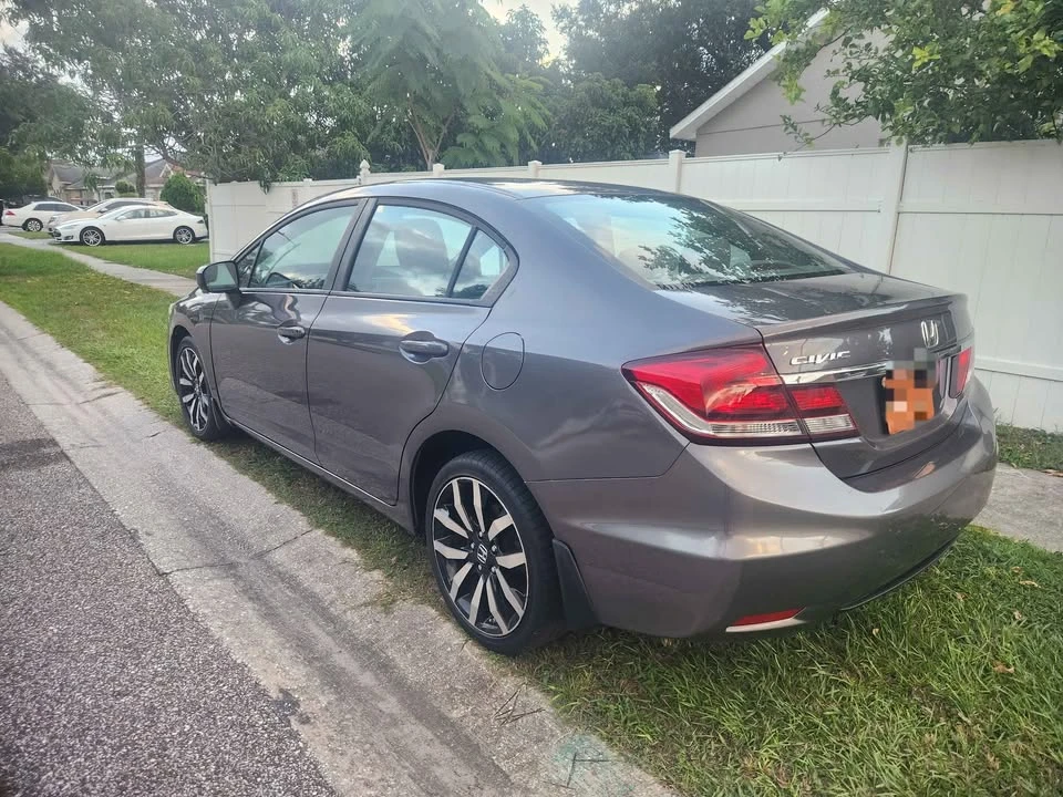 2015 Honda Civic 9th Gen - Image 5 of 16