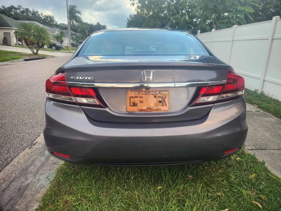 2015 Honda Civic 9th Gen - Image 6 of 16