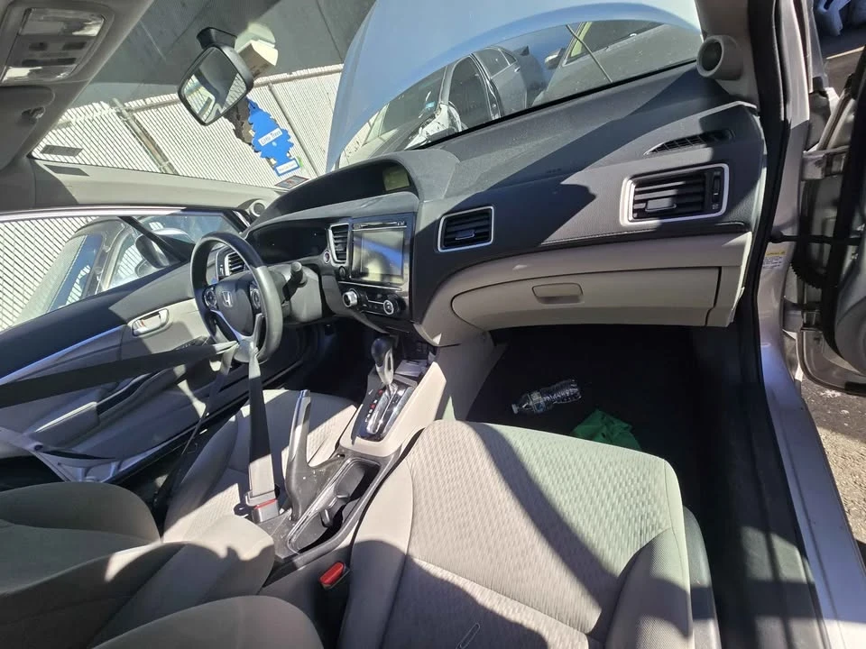 2015 Honda Civic 9th Gen - Image 14 of 19