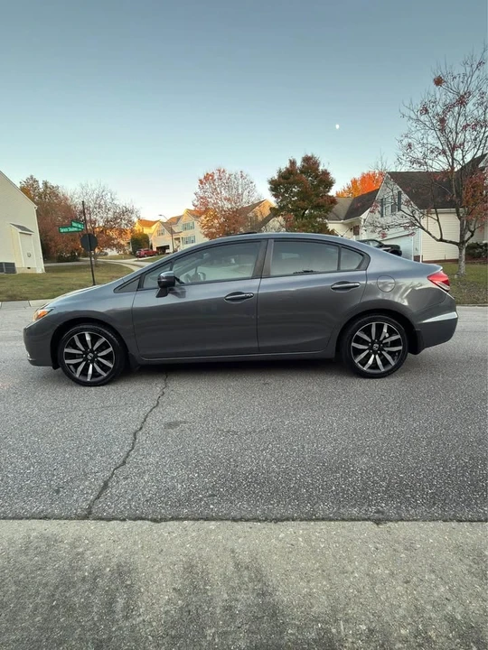 2015 Honda Civic 9th Gen - Image 2 of 14